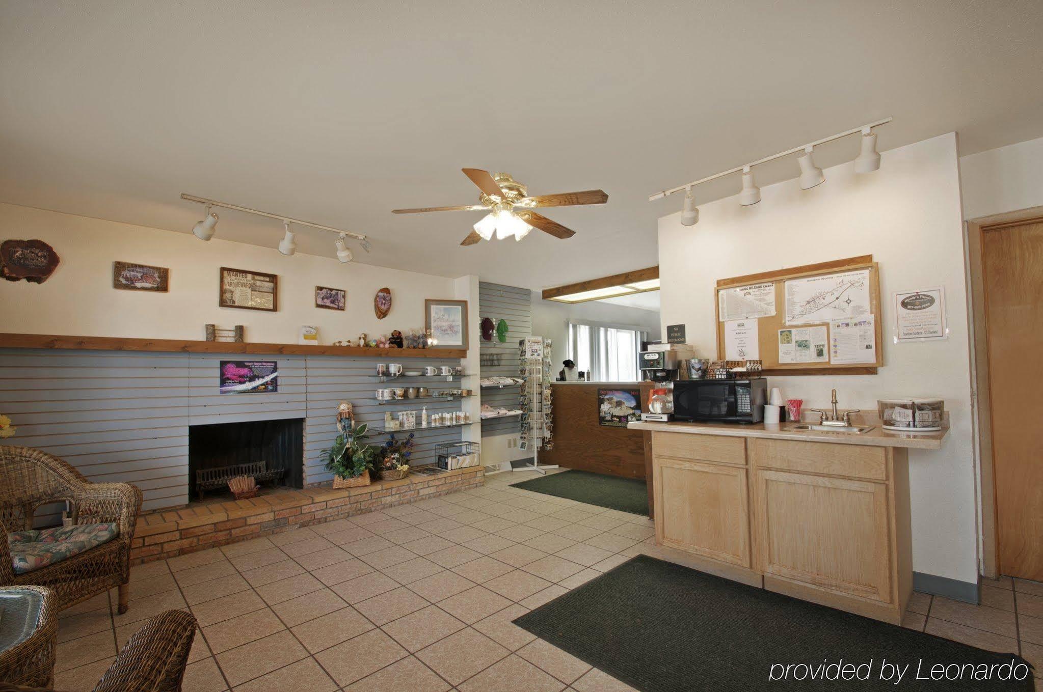 Deer Lodge Motel 圣丹斯 外观 照片
