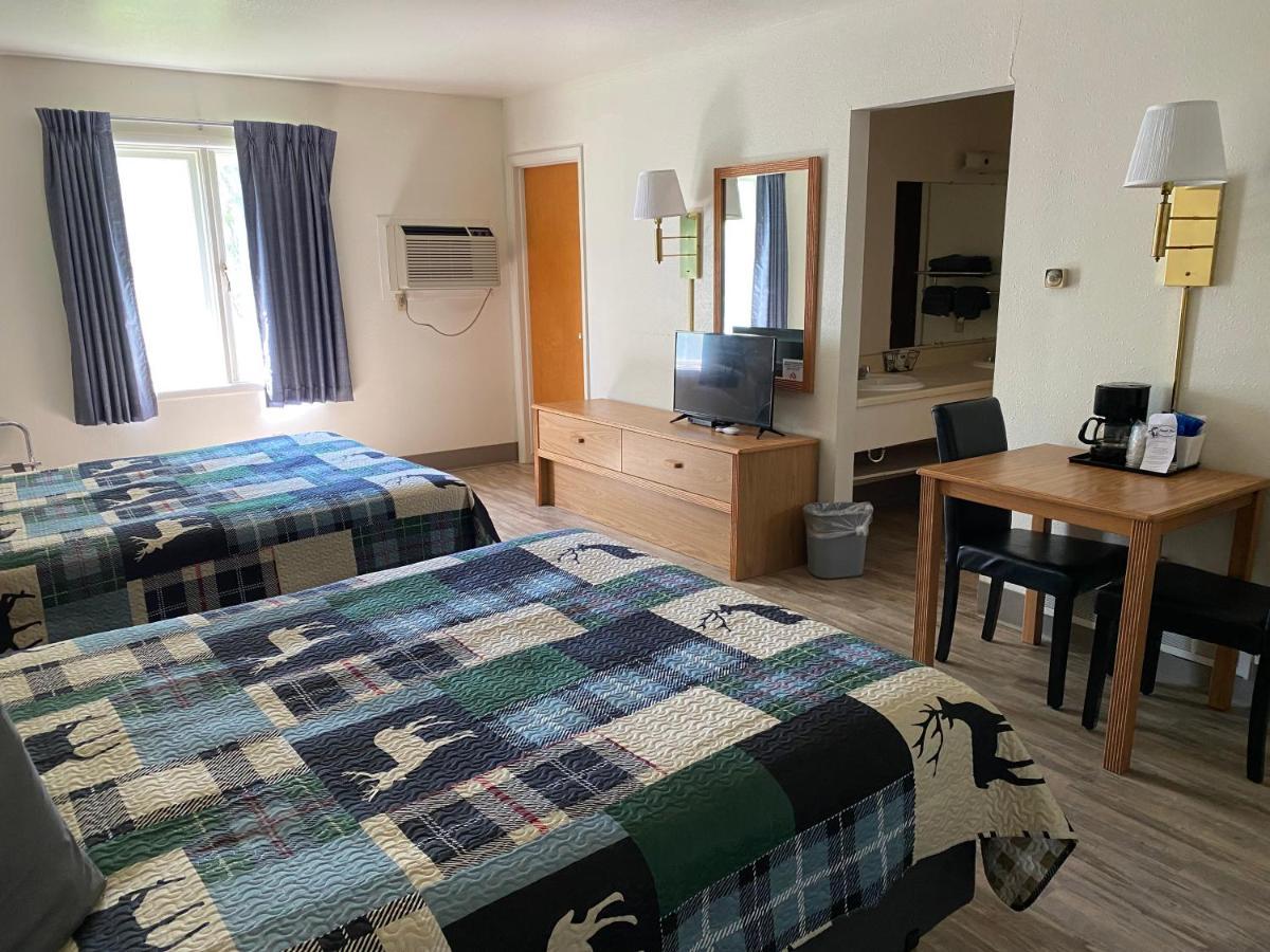 Deer Lodge Motel 圣丹斯 外观 照片