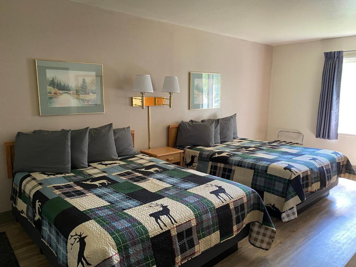 Deer Lodge Motel 圣丹斯 外观 照片