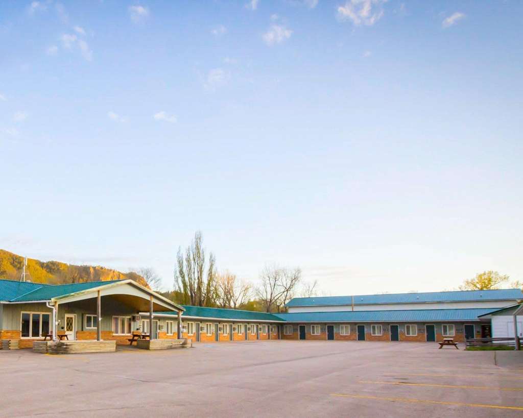 Deer Lodge Motel 圣丹斯 外观 照片