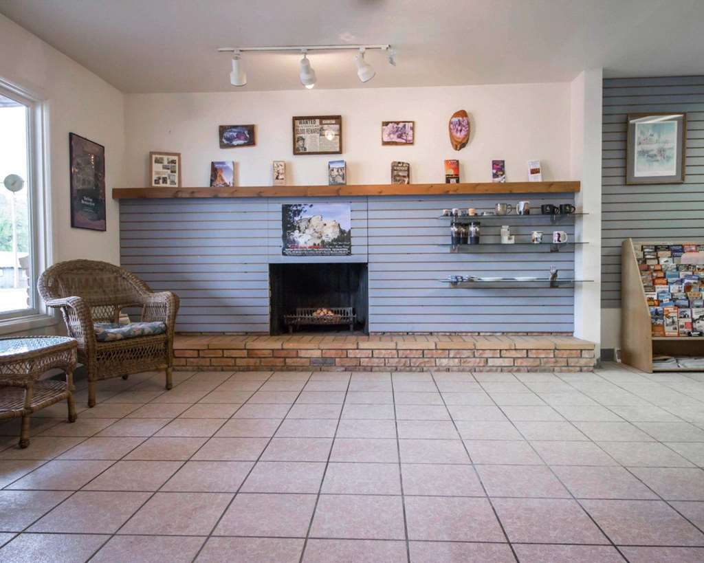 Deer Lodge Motel 圣丹斯 内观 照片